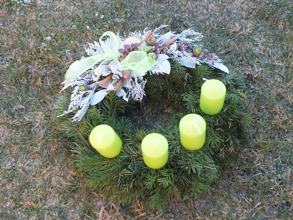 Adventní věnec přírodní