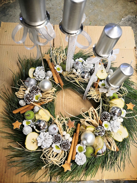Adventní věnec přírodní