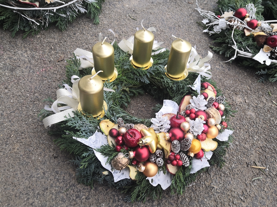 Adventní věnec přírodní