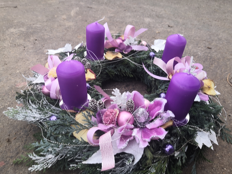 Adventní věnec přírodní