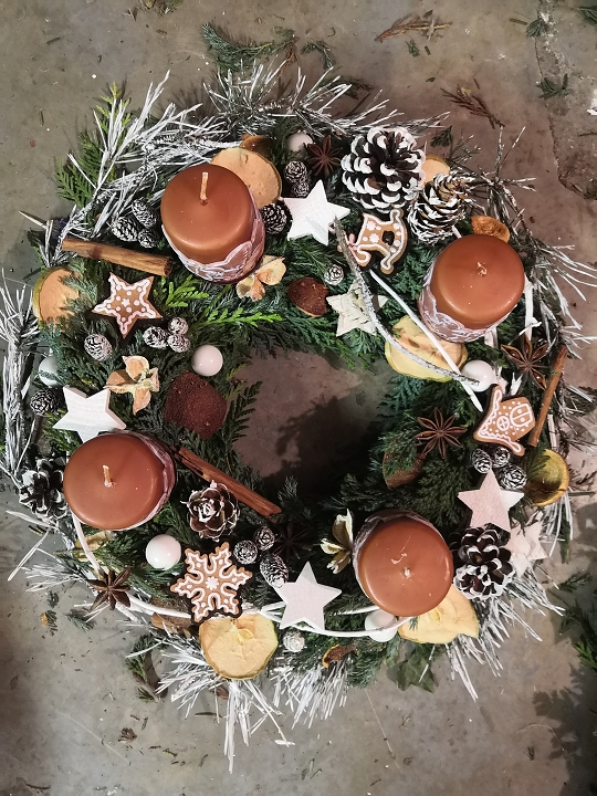 Adventní věnec přírodní