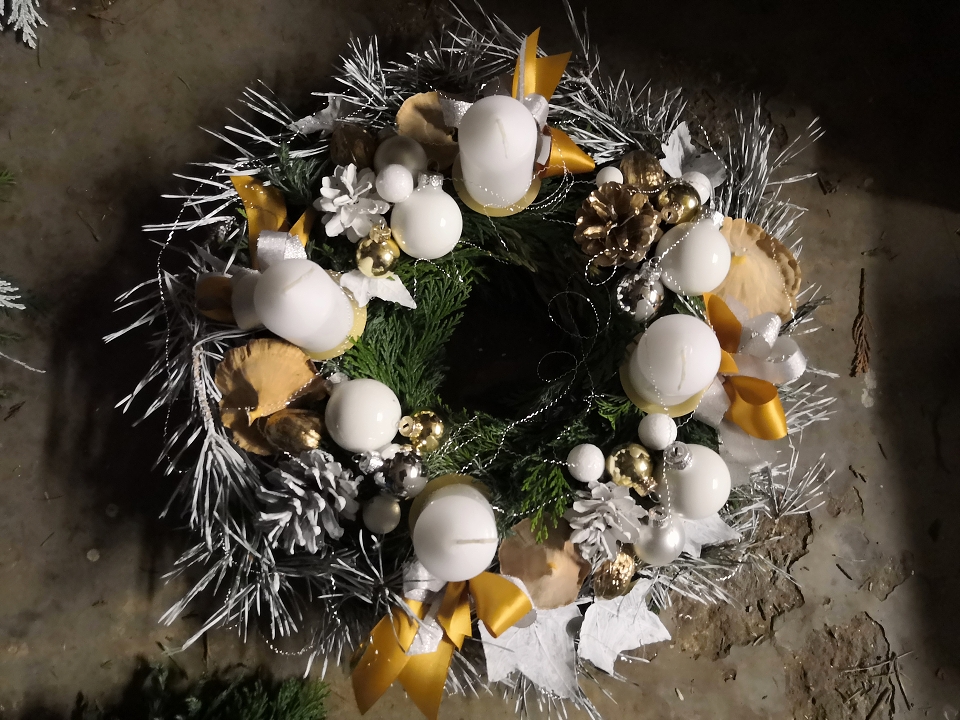 Adventní věnec přírodní