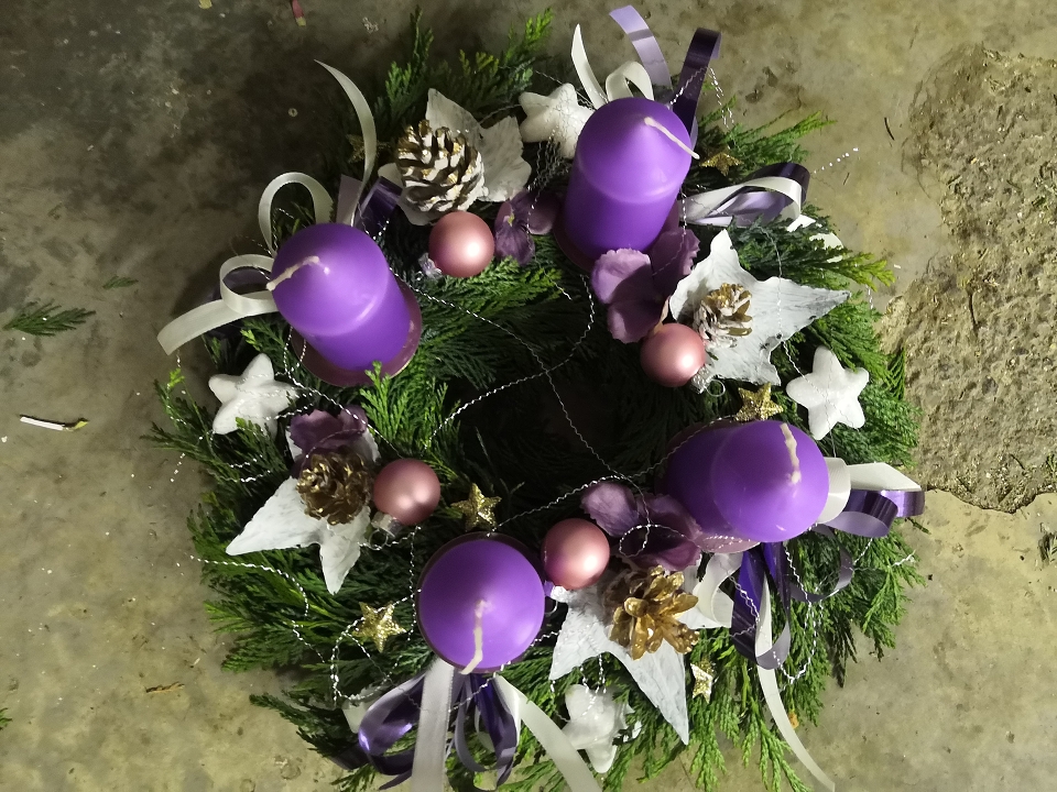 Adventní věnec přírodní