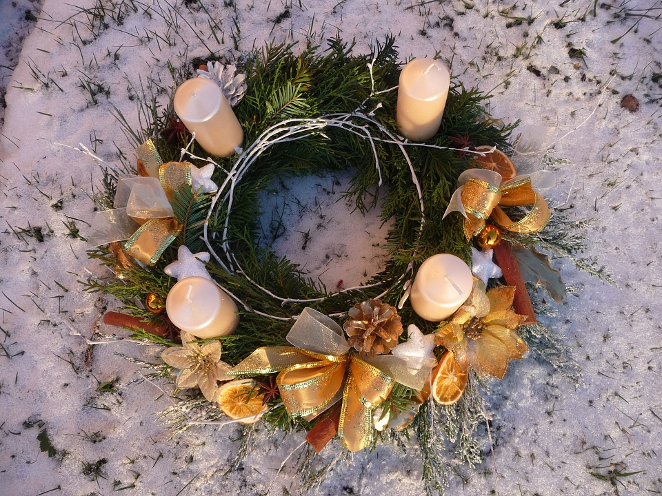 Adventní věnec přírodní