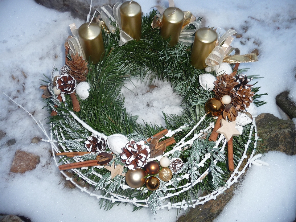 Adventní věnec přírodní