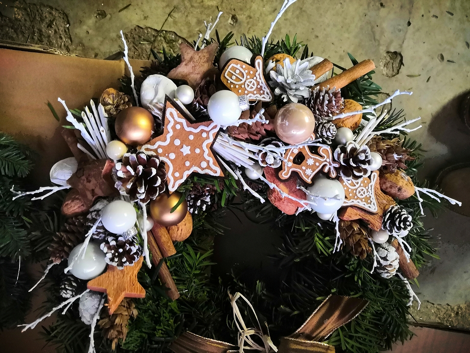Dekorace dveří přírodní, trvanlivý - věnce